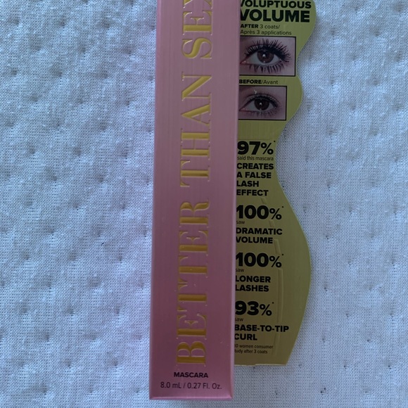 Mascara - Picture 2 of 3